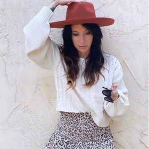 NWT Crop Cable Knit Sweater‎